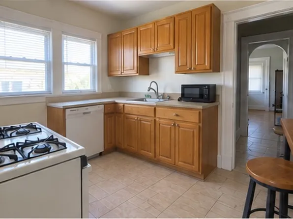 54 Sunset Rd, Somerville, MA