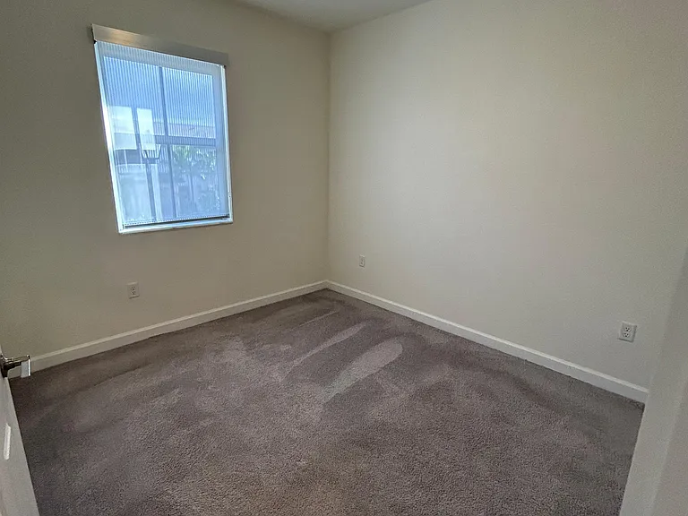 3229 W 106th Ter — Photo 25