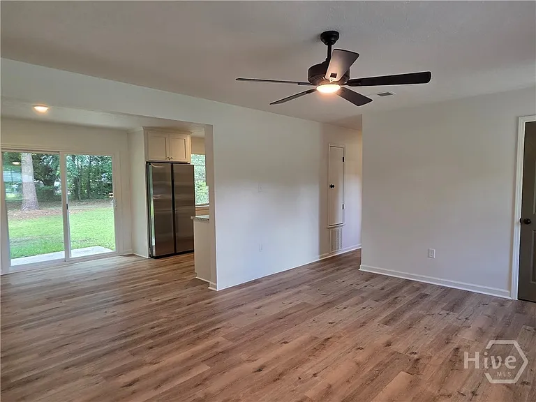 205 Whitehall Ave — Photo 5