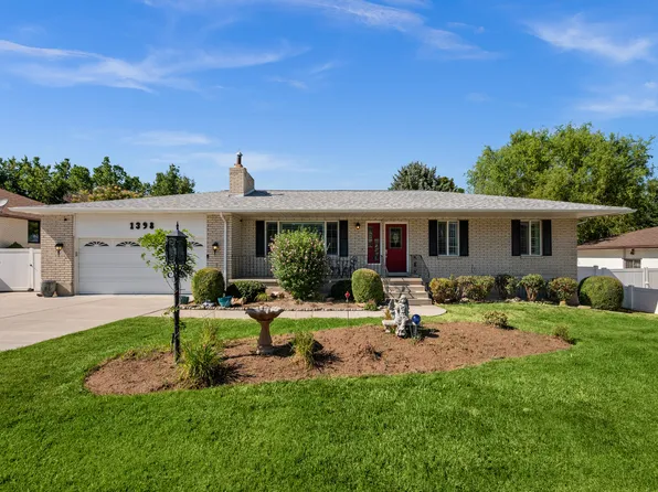 1398 W Hawksbill Dr, Taylorsville, UT 84123