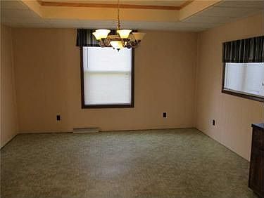 3rd image of 318 Brown Ave