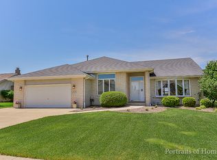 2757 Molly Ct, New Lenox, IL 60451