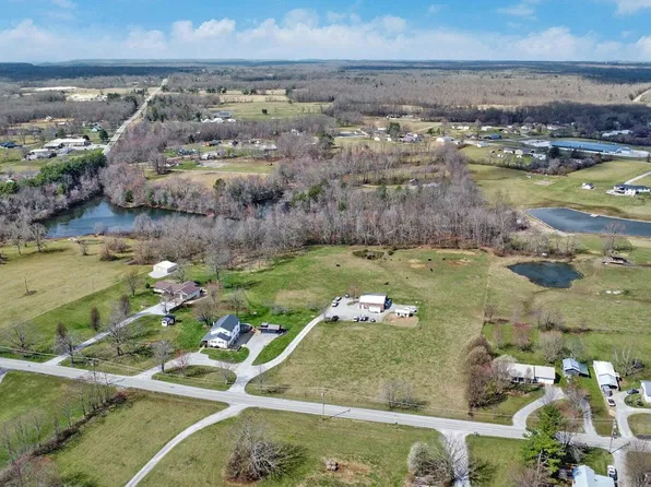 Plateau Rd, Crossville, TN 38571