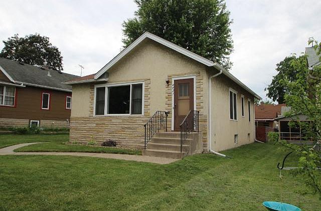 1st image of 4421 Russell Ave N