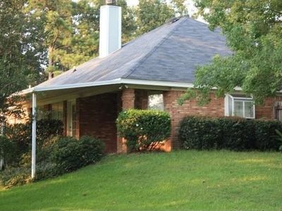 2001 Matthews Dr, Richland, MS, 39218