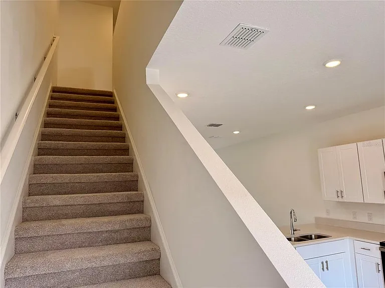 2996 Skyline Loop — Photo 10
