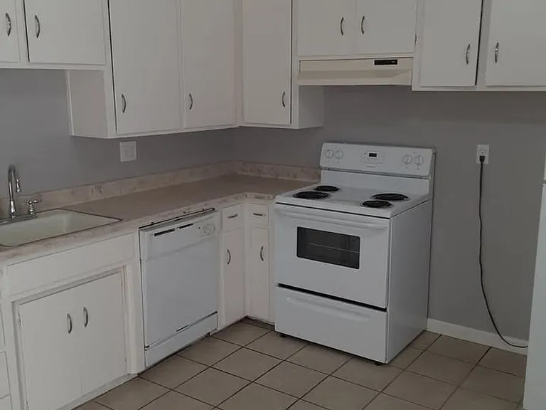 132 E Morris Ave — Photo 9