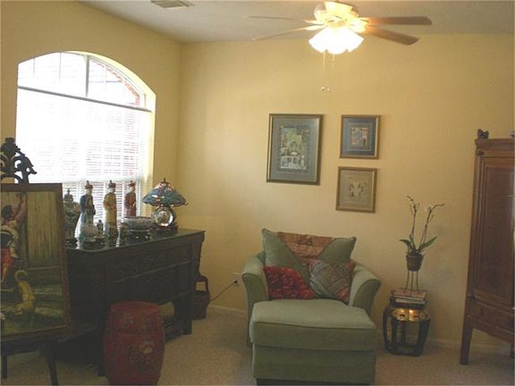 4th image of 21510 Valley Oaks Ct