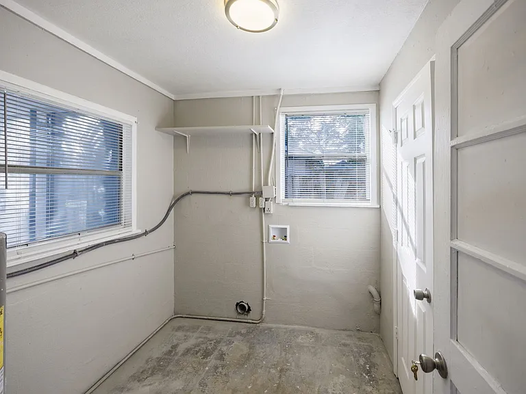 1530 S Martin Luther King Jr Ave — Photo 19