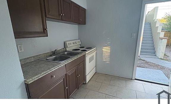 3rd image of 2951 6th Ave S #1
