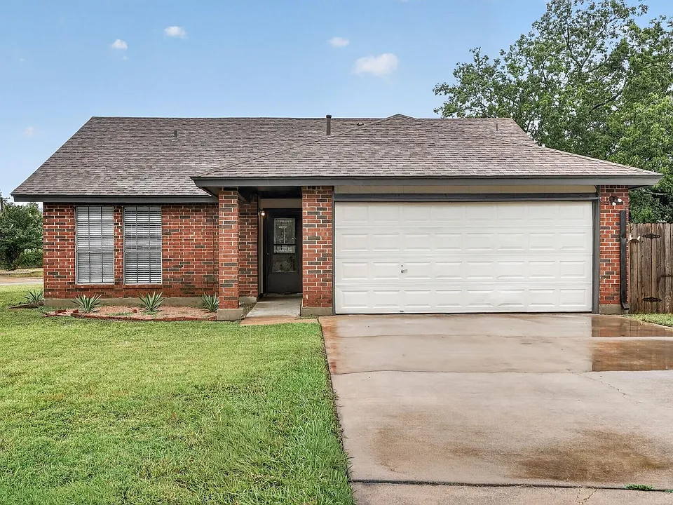 1509 Taron Dr