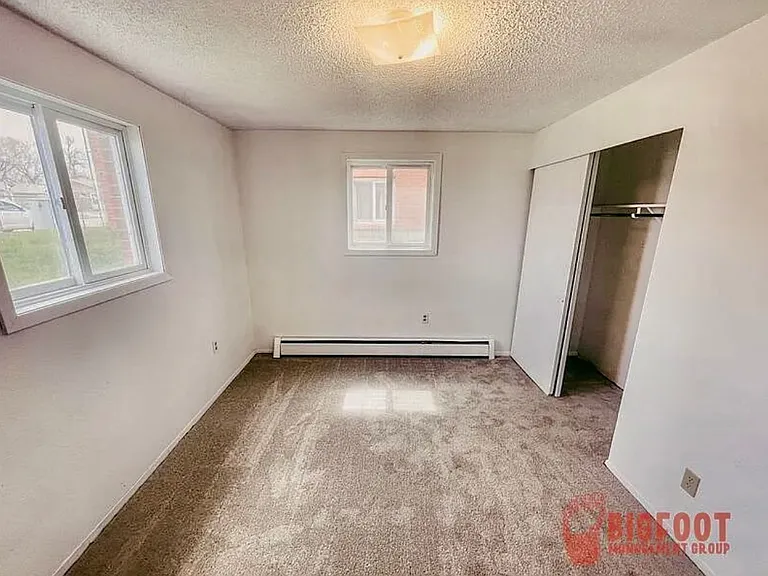 1431 Aspen St. — Photo 7