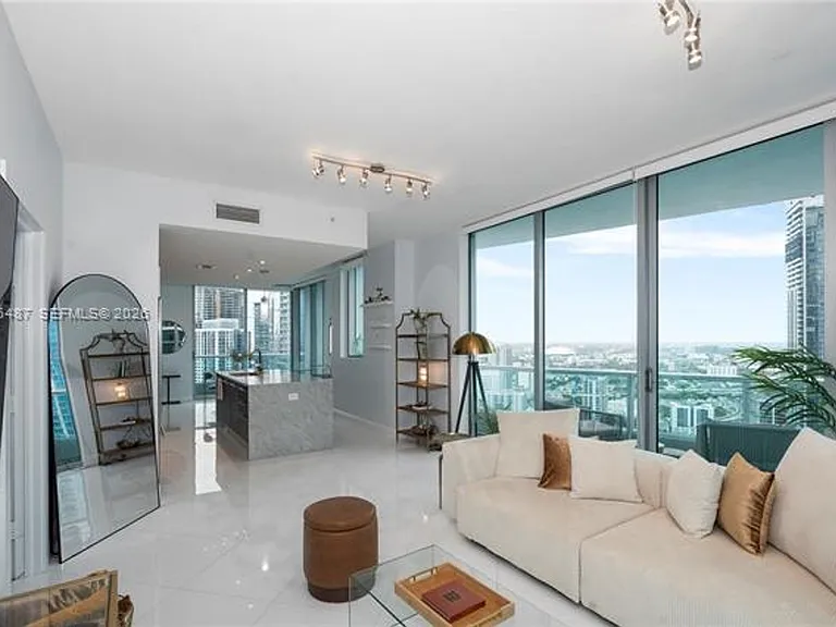 900 Biscayne Blvd #4412 — Photo 5