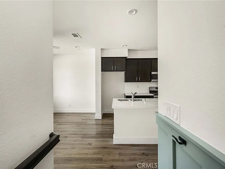 123 E Knox Dr — Photo 18