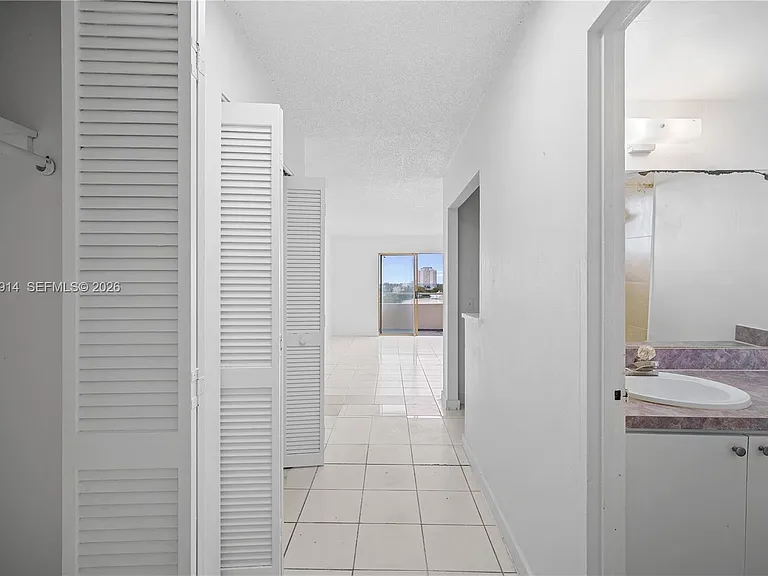 7904 West Dr #605 — Photo 8