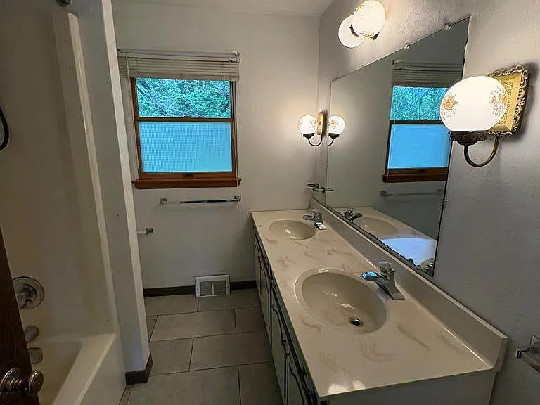 1405 Ocala Ave — Photo 22