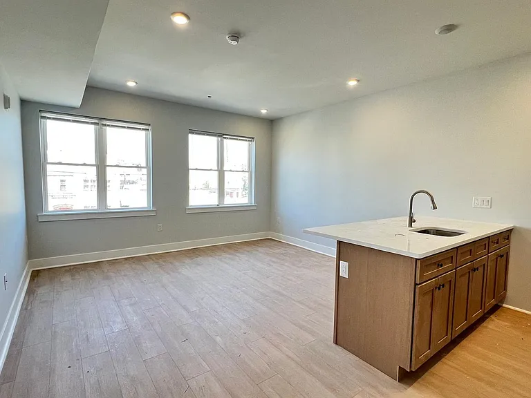 4140 W Girard Ave — Photo 27