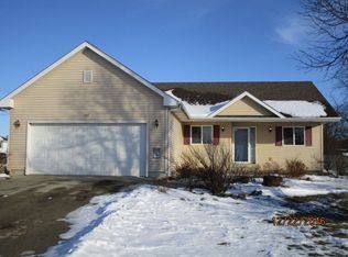 333 River Rd, Rochelle, IL 61068