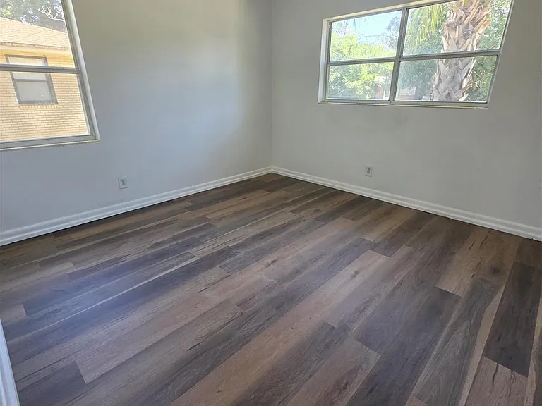 3131 N 10th Ave — Photo 13