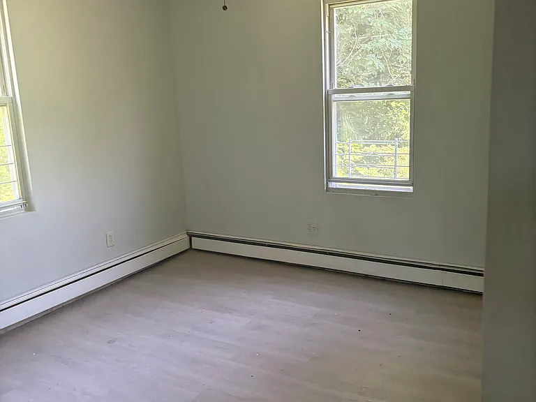 80 Brewster St #2 — Photo 11