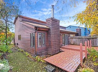 3233 Wiley Post Loop, Anchorage, AK 99517