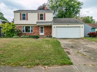 7924 Richwood Dr, Mentor On The Lake, OH 44060