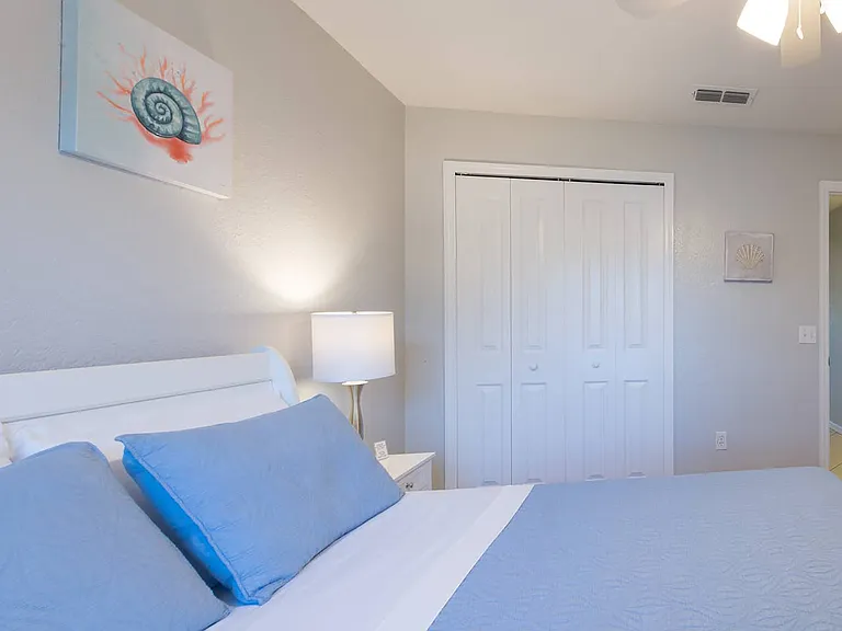 916 Reserve Pl #1 — Photo 9