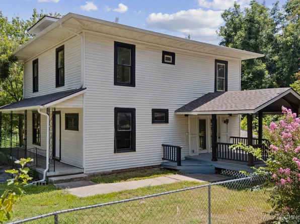 512 W Cherokee St, Cleveland, OK 74020