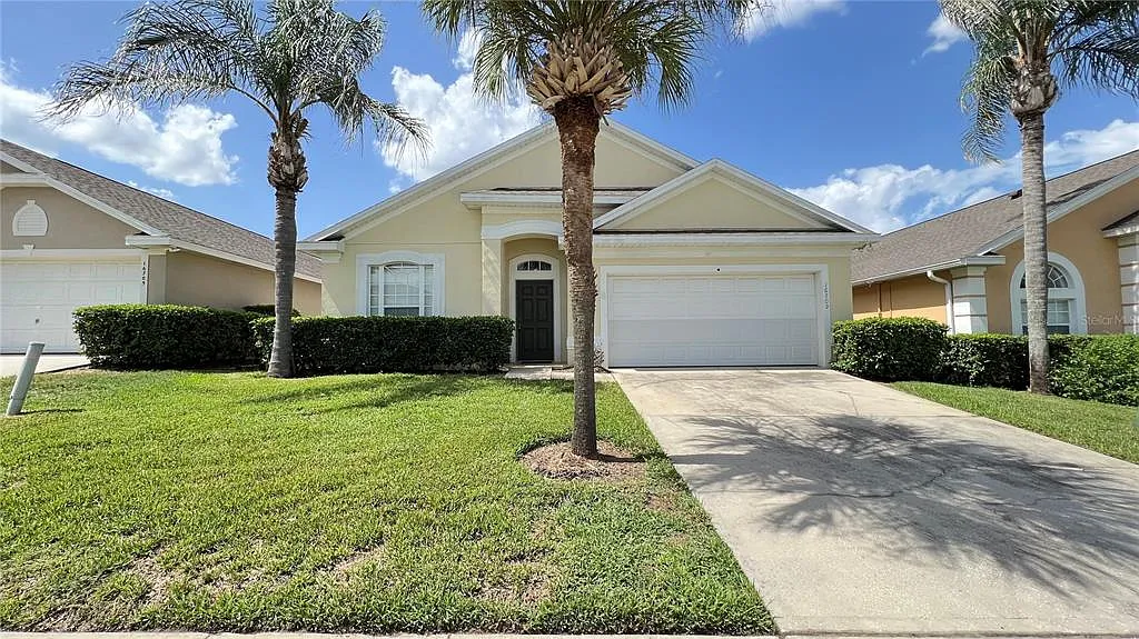 4 bed, 3.0 bath, 1942 sqft, $2,295 — Photo 2