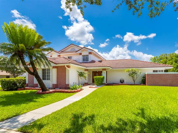 400 NW 203rd Ave, Pembroke Pines, FL 33029