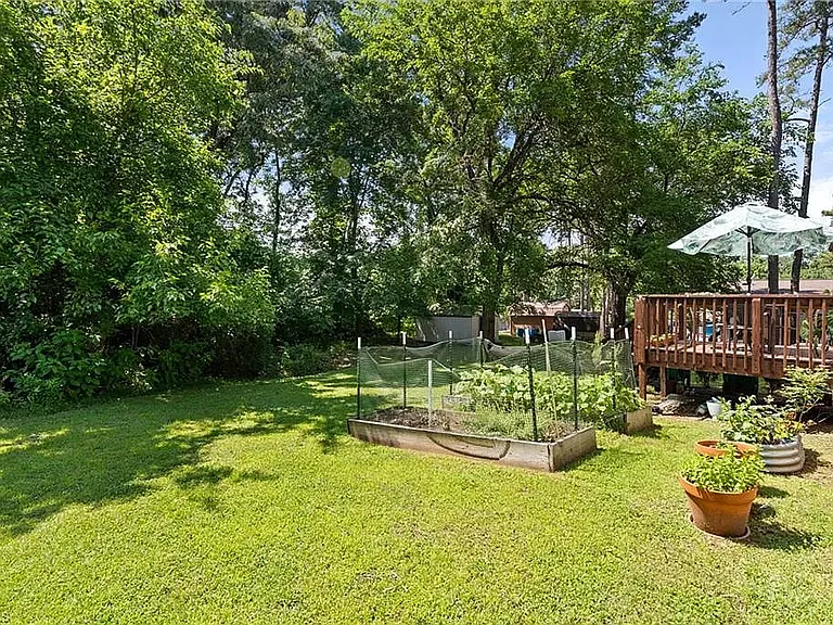 610 Vista Cir — Photo 21