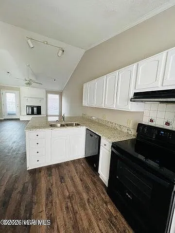 16 Upton Ct — Photo 5