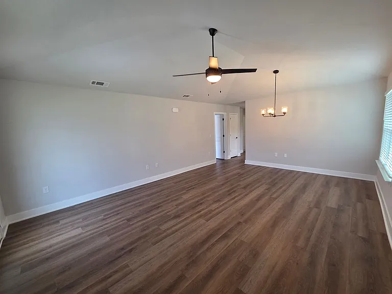 7169 Fox Meadow Dr — Photo 4