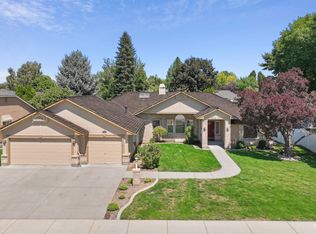 1050 E Dominica Dr, Meridian, ID 83642