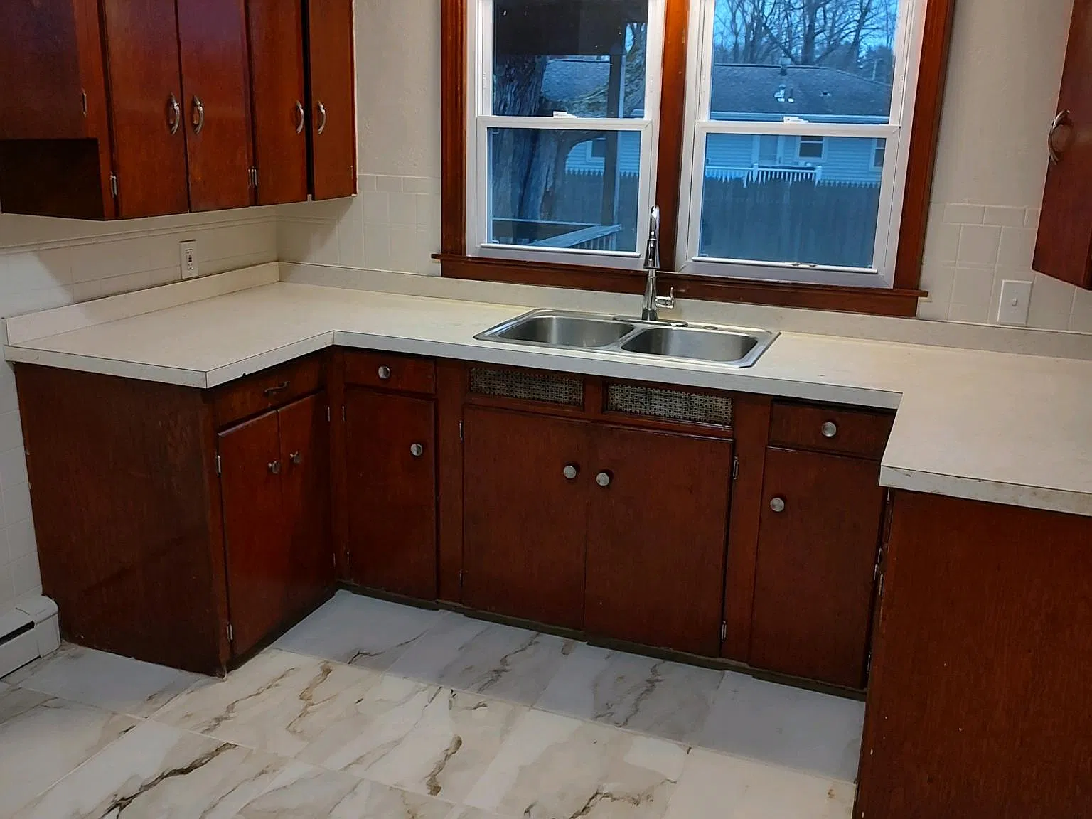 3 bed, 1224 sqft, $2,100 — Photo 3