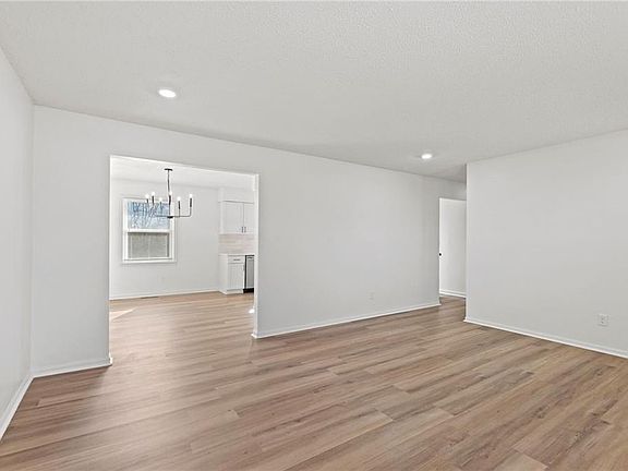 5th image of 1707 Stacy Rd