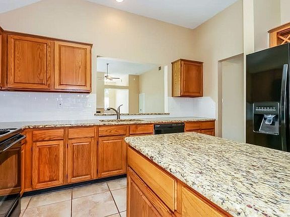 2nd image of 8520 Sabinas Trl