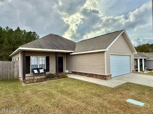 36 Trillium Blvd, Hattiesburg, MS 39402