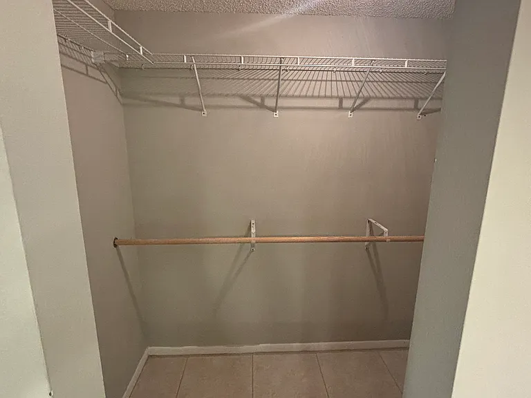 58 Paxford Ln — Photo 16