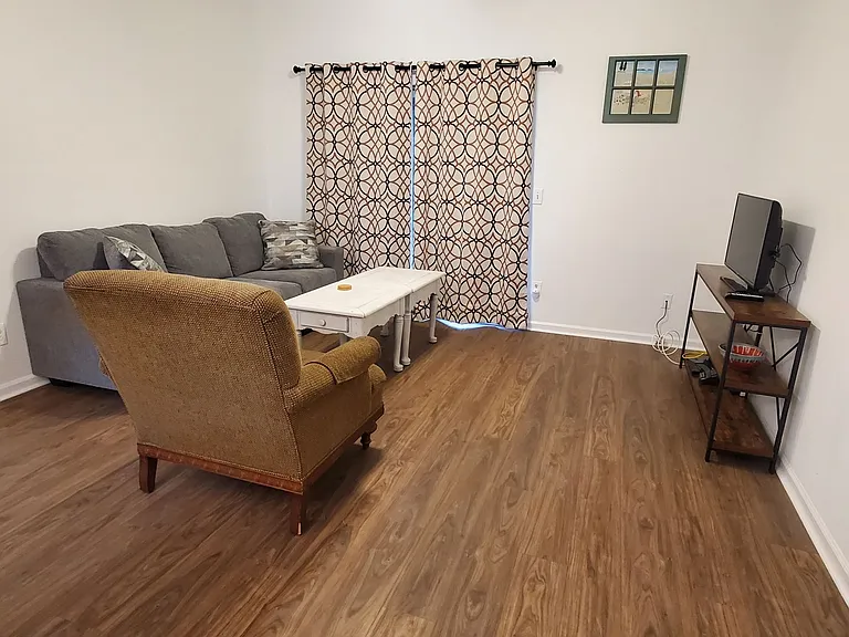 4220 Wilshire Blvd #105-C — Photo 35