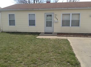 735 Saint Martin Dr, Cahokia, IL 62206