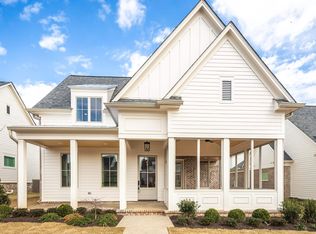 2120 Greenbrier Lakes Blvd N, Piperton, TN 38017