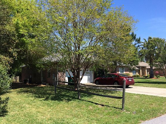 4th image of 3890 Bay Wind Dr