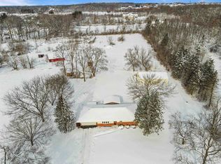 8222 E Rockton Rd, Roscoe, IL 61073