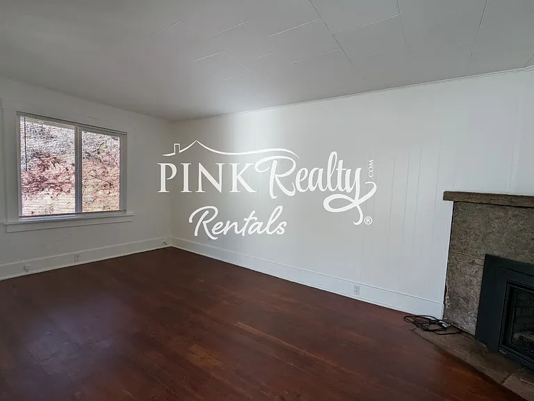 118 Lafayette Rd — Photo 6