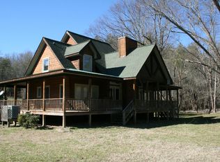 524 Prosperity Dr, Warne, NC 28909