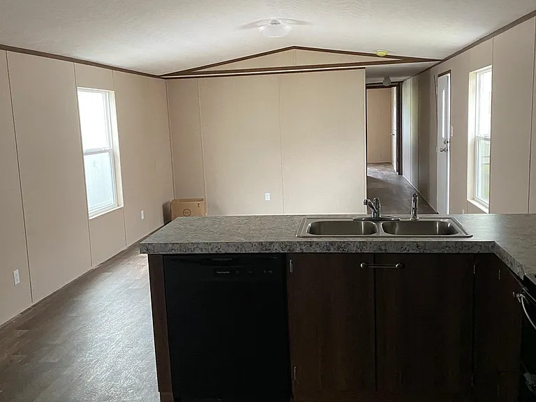 7338 E Highway 135 — Photo 2