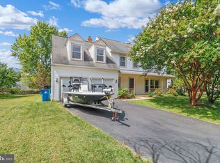 21739 Pinewood Ct, Sterling, VA 20164