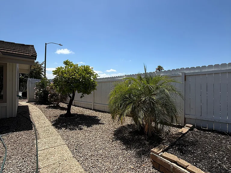 12695 Camino Vuelo — Photo 13