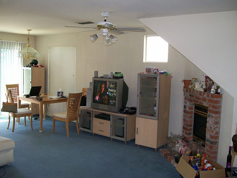Living/Eating area